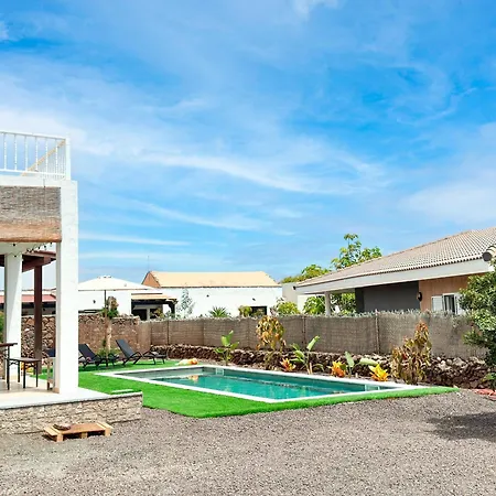 La Milagrosa Villa Lajares